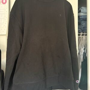Champion Men's black Crewneck Sweater